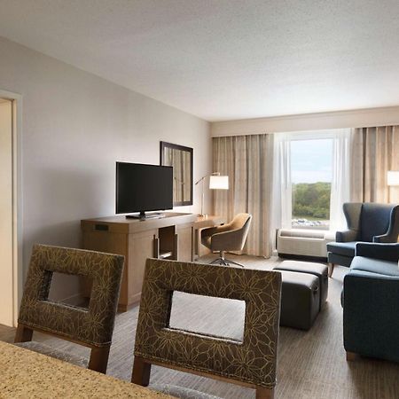 Farmingville Hampton Inn Long Island-Brookhaven מראה חיצוני תמונה