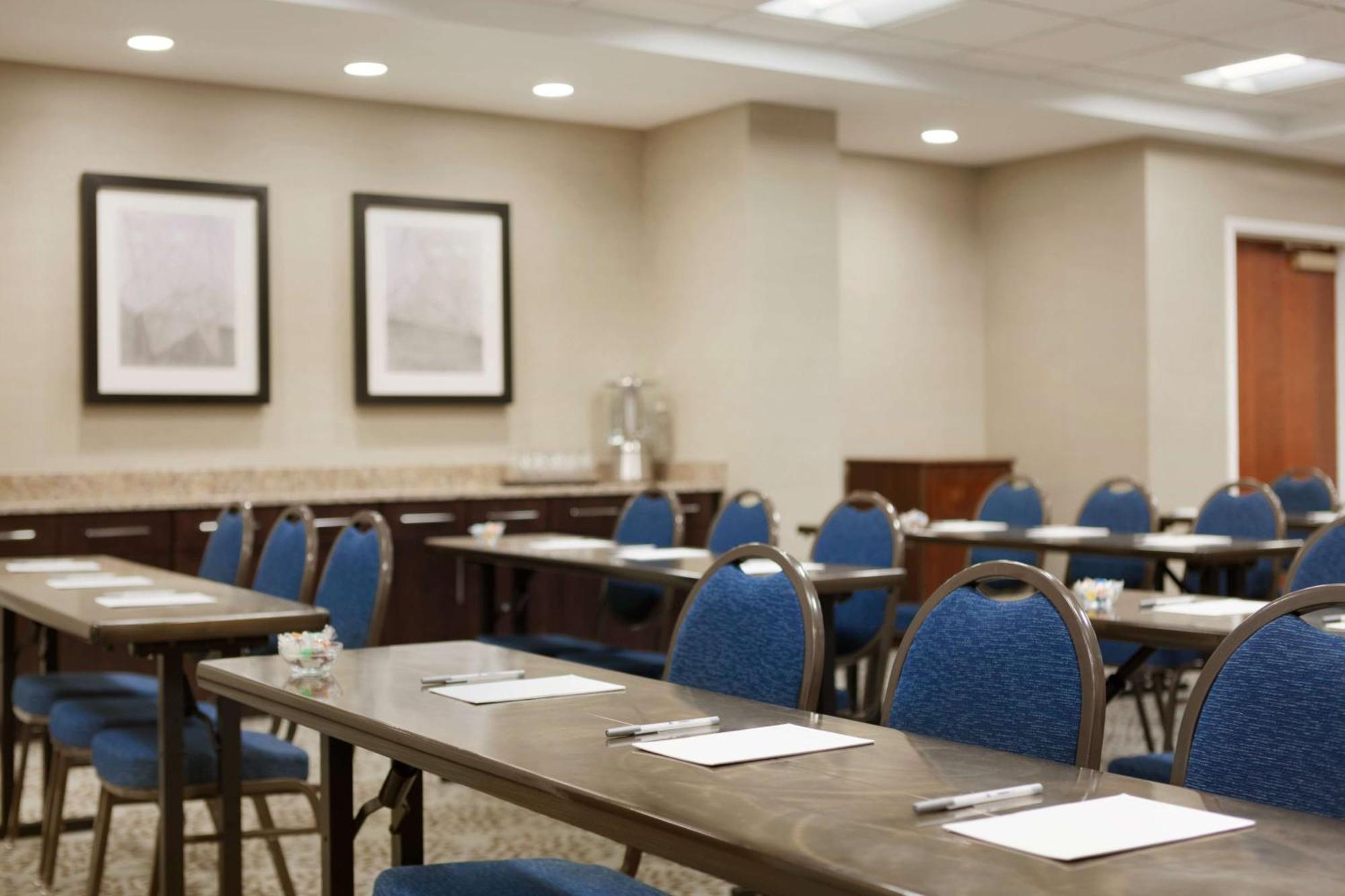 Farmingville Hampton Inn Long Island-Brookhaven מראה חיצוני תמונה