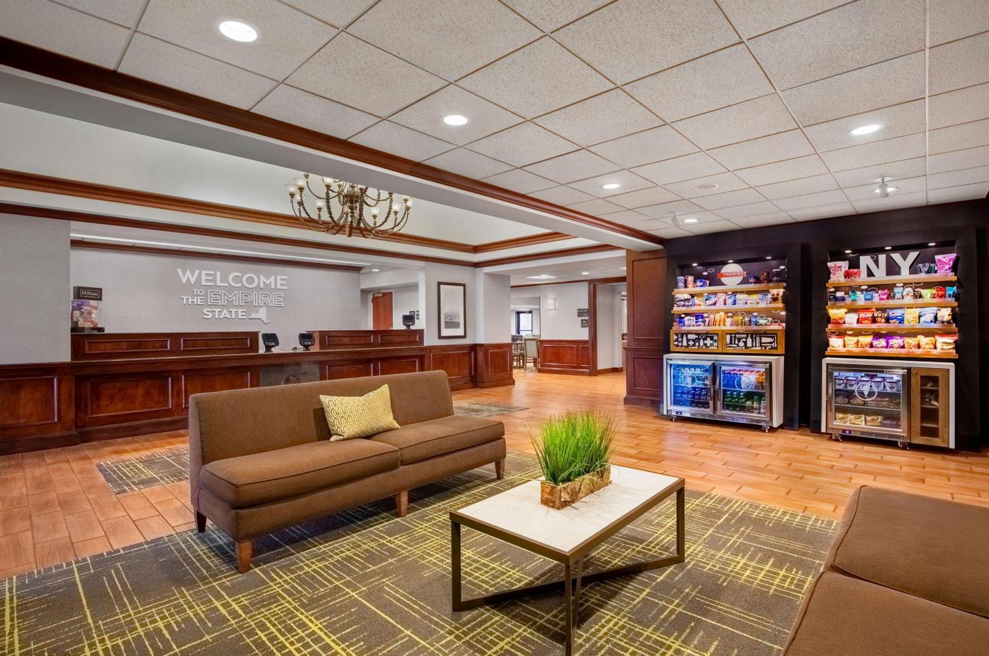 Farmingville Hampton Inn Long Island-Brookhaven מראה חיצוני תמונה