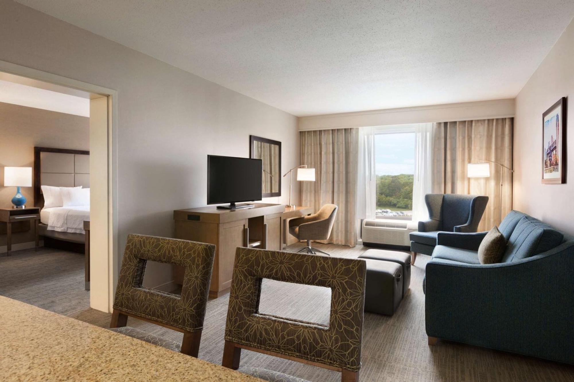Farmingville Hampton Inn Long Island-Brookhaven מראה חיצוני תמונה