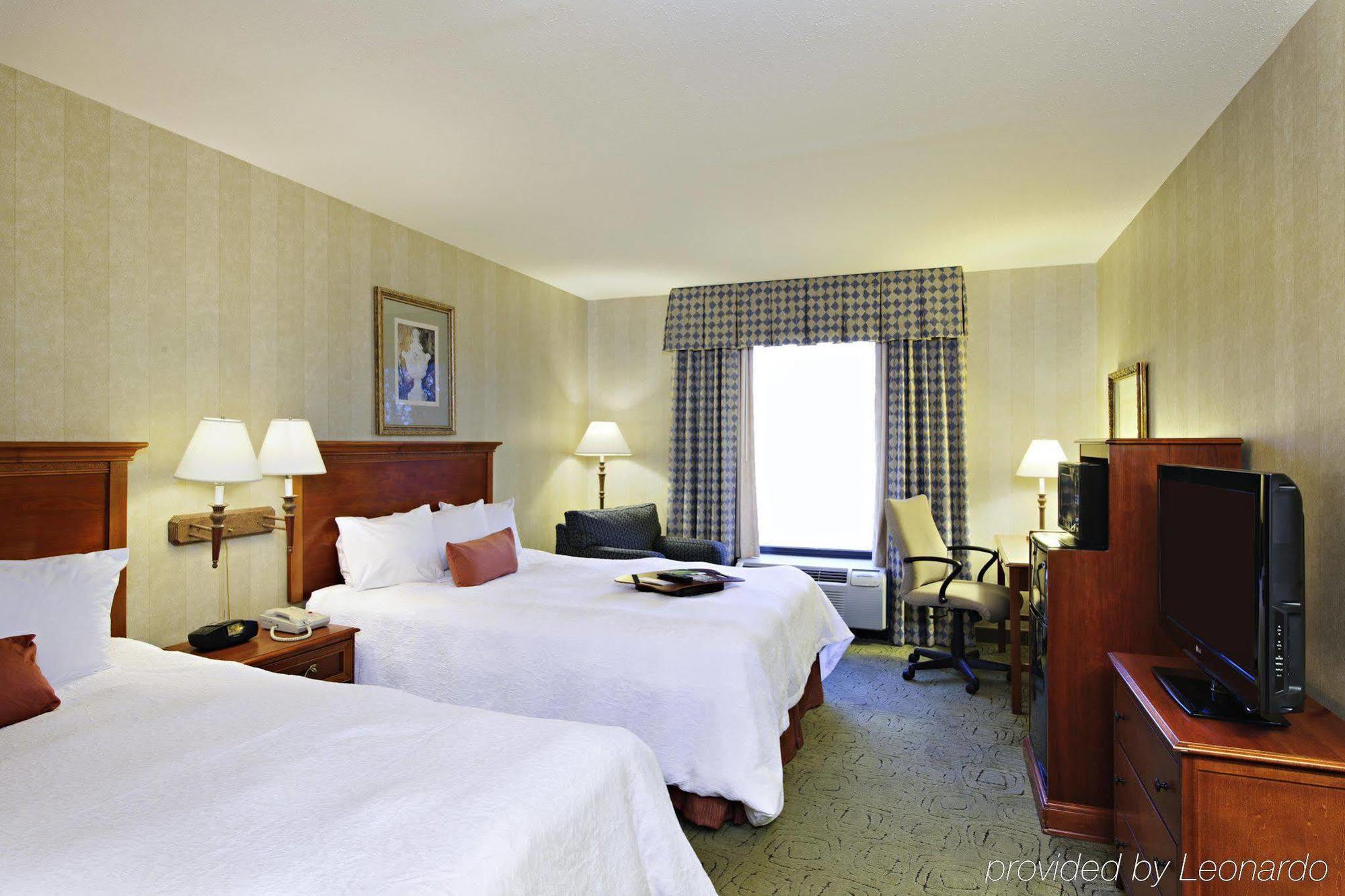 Farmingville Hampton Inn Long Island-Brookhaven מראה חיצוני תמונה